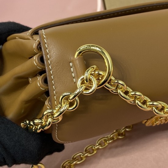 Baguette Chain Bag