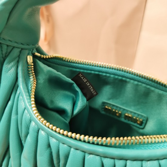Wander Handbag