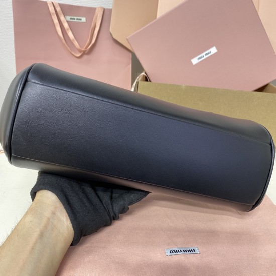 Baguette Chain Bag