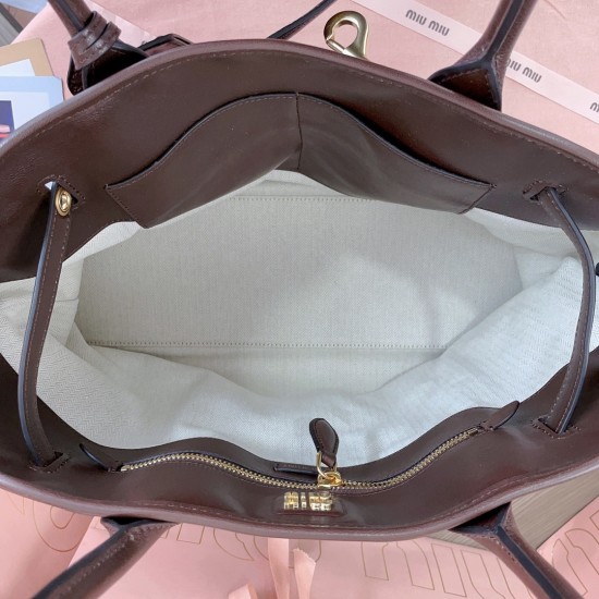 tote