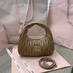 Wander Handbag