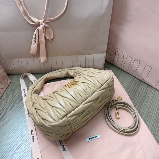 Wander Handbag
