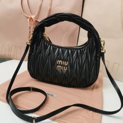 Wander Handbag