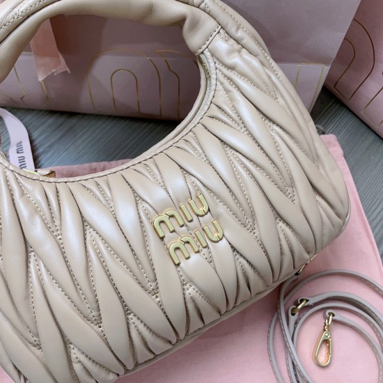 Wander Handbag