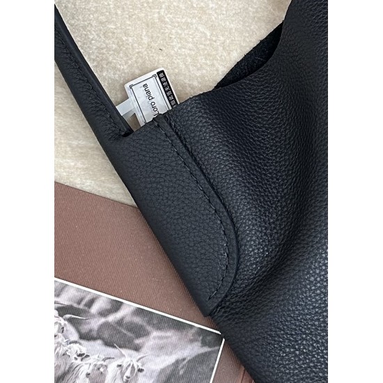 Bale Hobo Oversized Bucket Bag