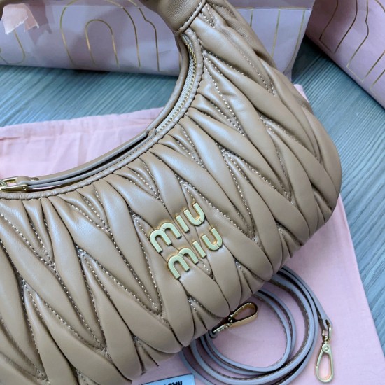 Wander Handbag